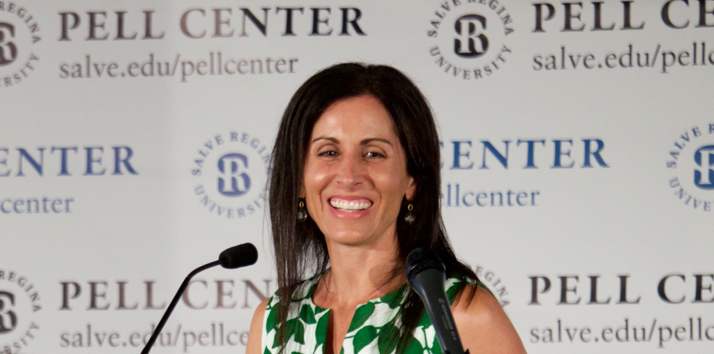 Lisa Genova receiving Pell Center Prize in 2015